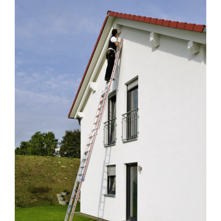 Rope-operated extension ladder in size 3x12