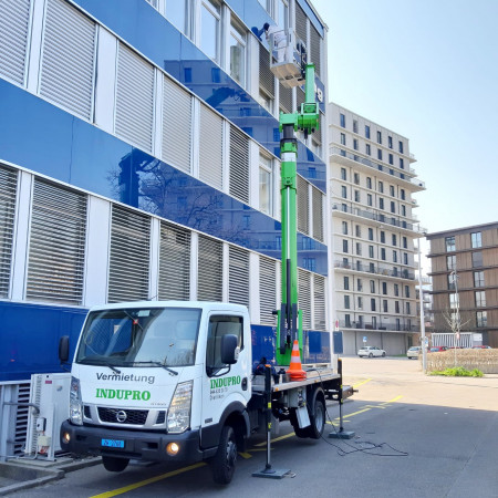 VERSALIFT® VTX-240